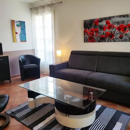 Appartement, Plein Centre, Balcons, Clim, Parking * Sainte-Maxime